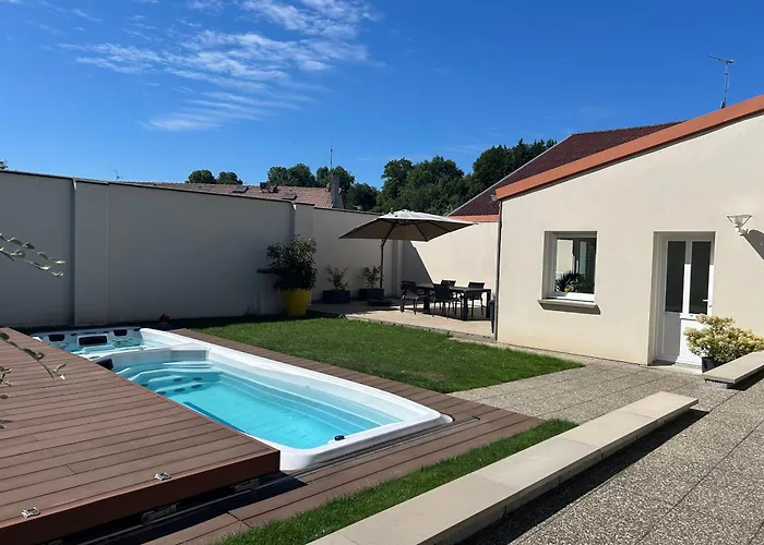 Les Marguerites Et De Nage * Contrexéville