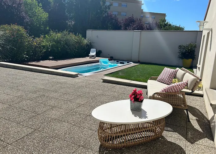 Les Marguerites Et De Nage Contrexéville